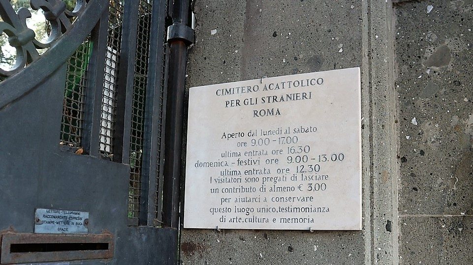 Protestant%20Cemetery%2C%20Rome%283%29.jpg